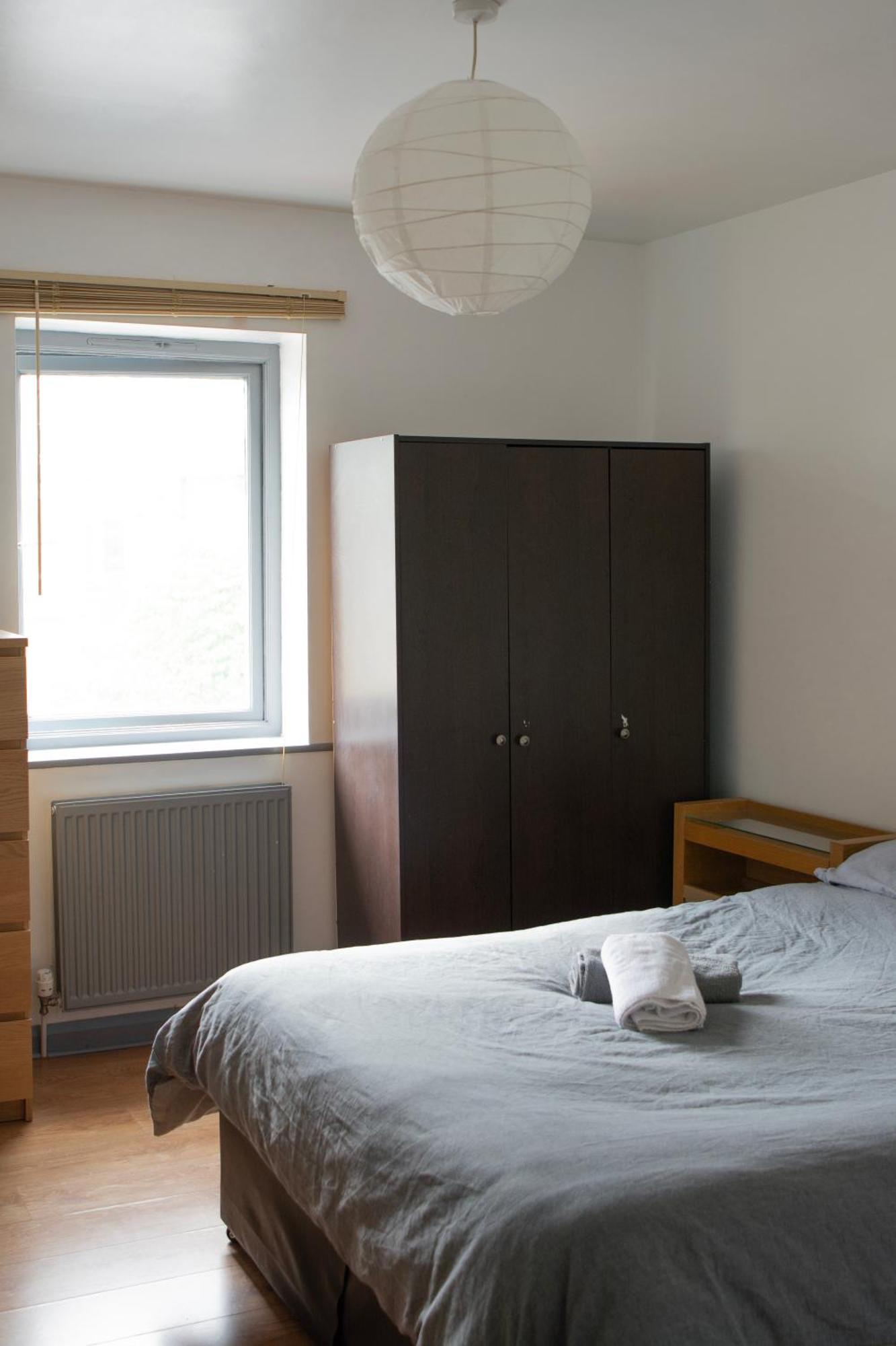 Well-Equipped 4 Bedroom House Close To City Centre ลีดส์ ภายนอก รูปภาพ